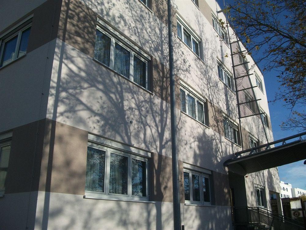 Centro Hotel Boeblingen, Trademark Collection By Wyndham エクステリア 写真